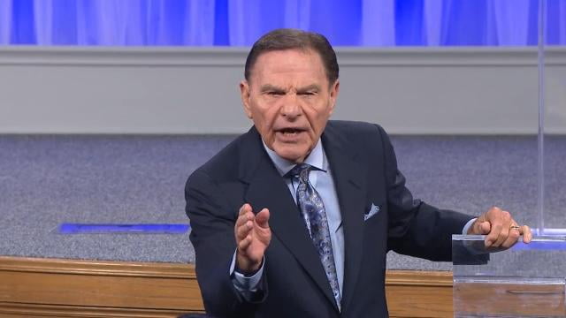 Kenneth Copeland - Faith Specialists Stay in Their Calling