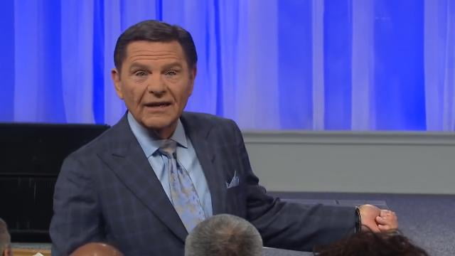 Kenneth Copeland - Love Created You to Be Blessed by God