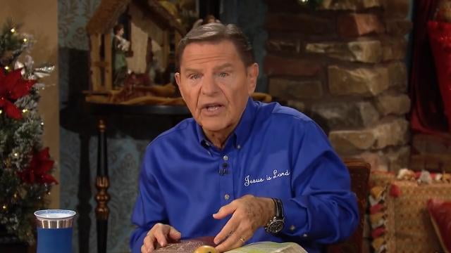 Kenneth Copeland - Prophesying in 2020