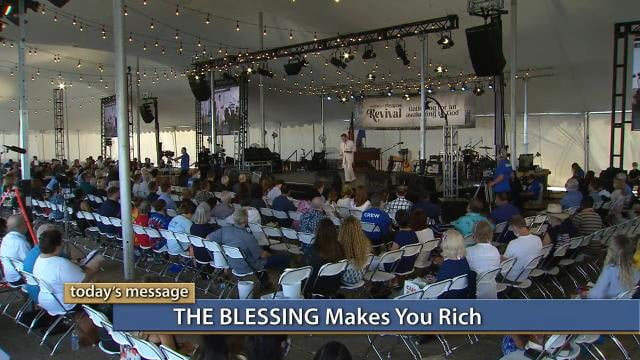 Kenneth Copeland - The Blessing Makes You Rich