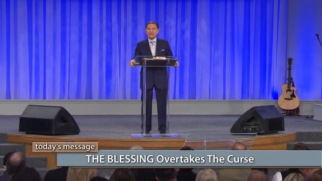 Kenneth Copeland - The Blessing Overtakes the Curse