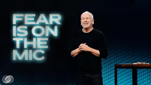 Louie Giglio - Fear is on the Mic