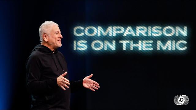 Louie Giglio - Comparison is on the Mic