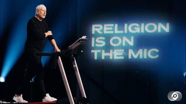 Louie Giglio - Religion is on the Mic