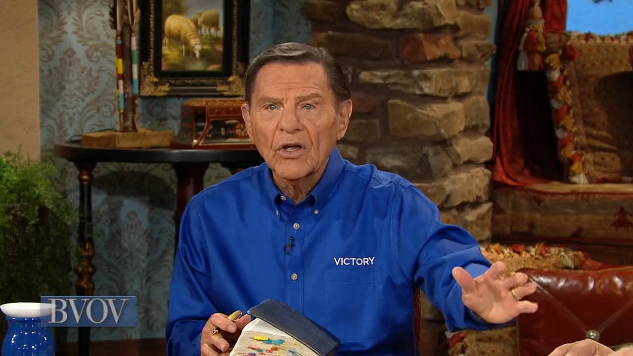 Kenneth Copeland - Living In God's Protection