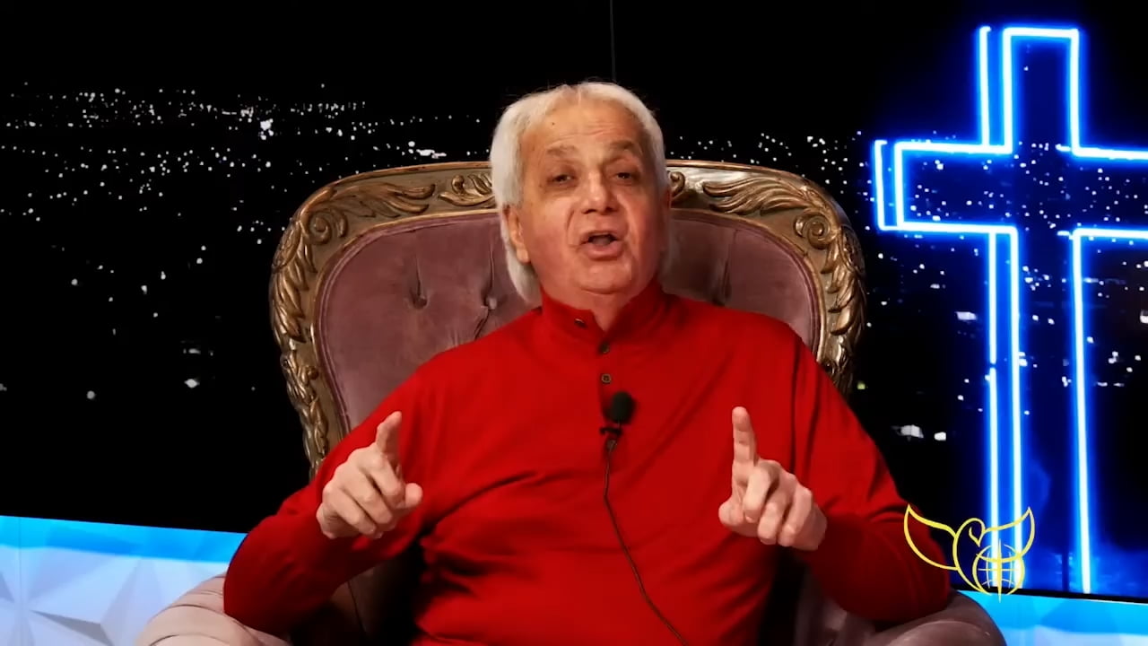 Benny Hinn - It's Time to Buy Heavenly Oil for Your Lamp