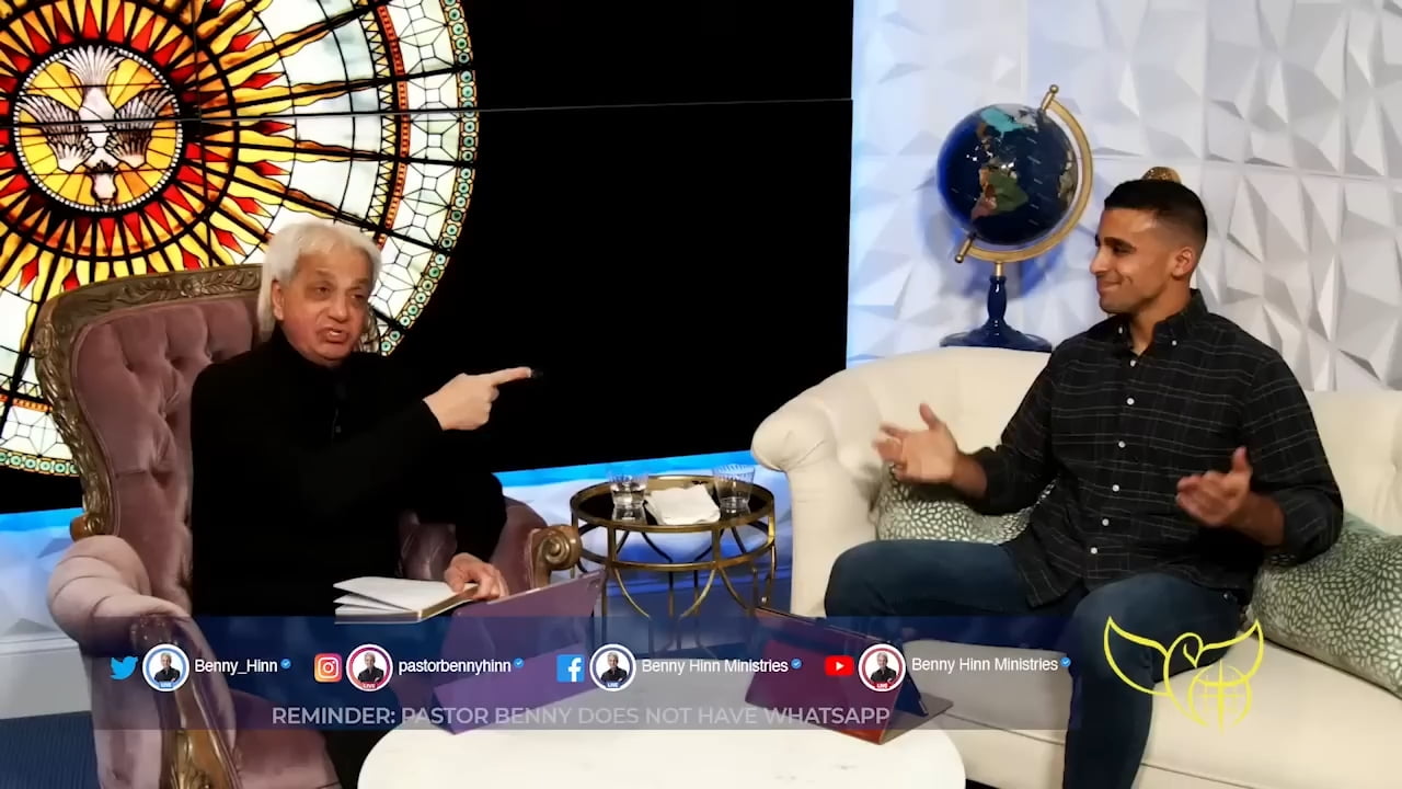 Benny Hinn - Looking At The Bright Side of The Dark Cloud