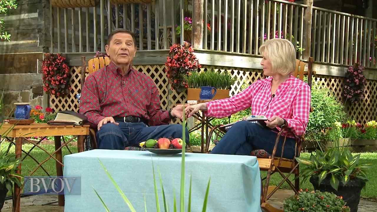 Kenneth Copeland - The God Kind of Love Brings THE BLESSING