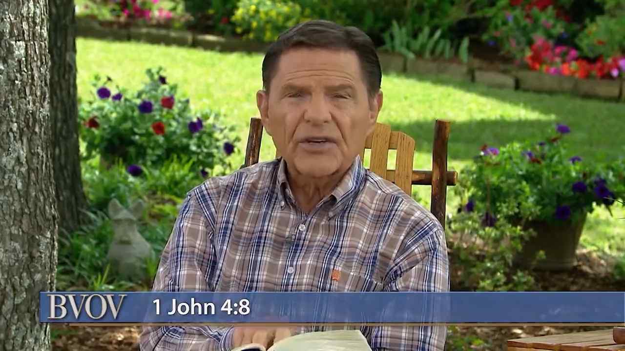 Kenneth Copeland - Walking In The Commandment of Love